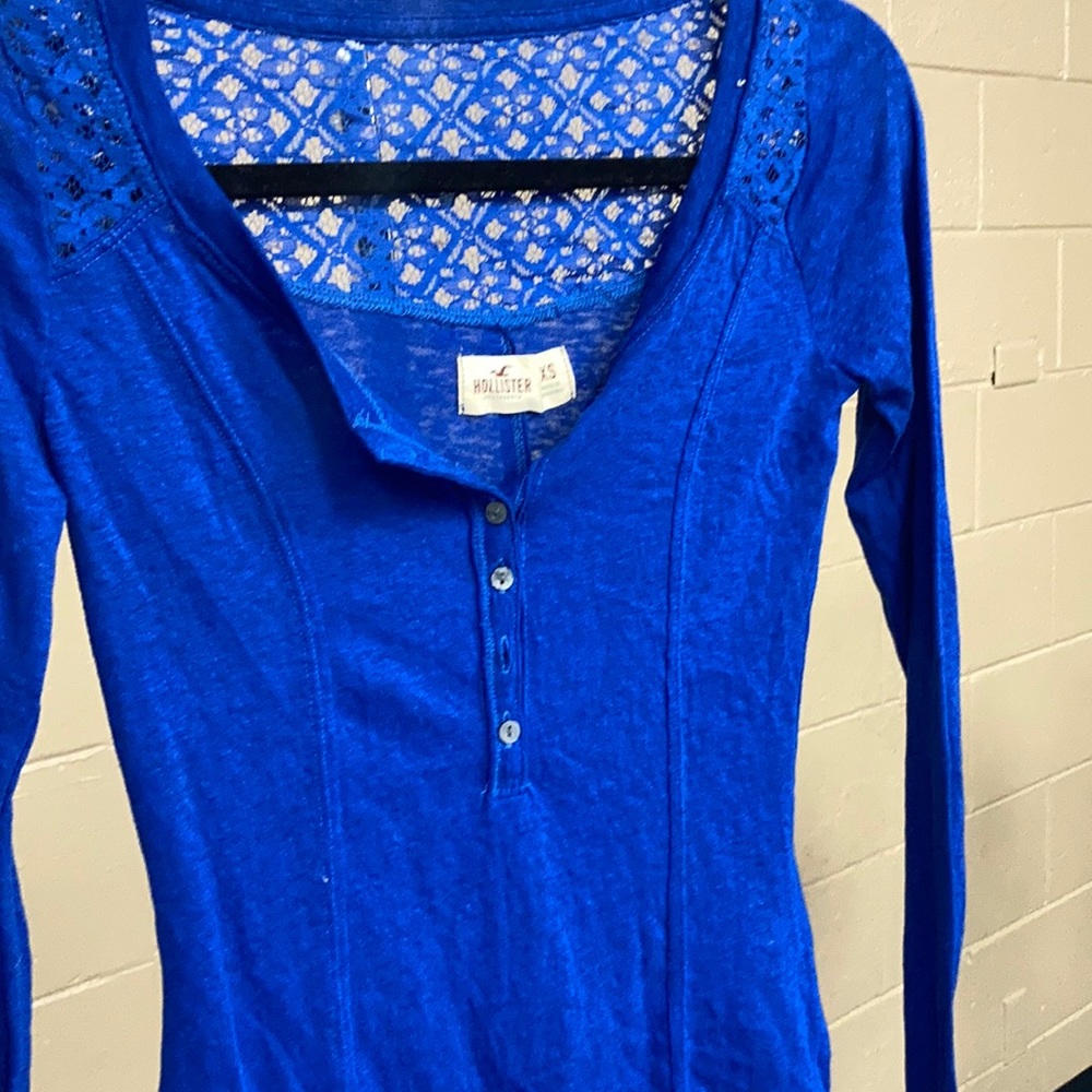 Long sleeve t-shirt with patterned design